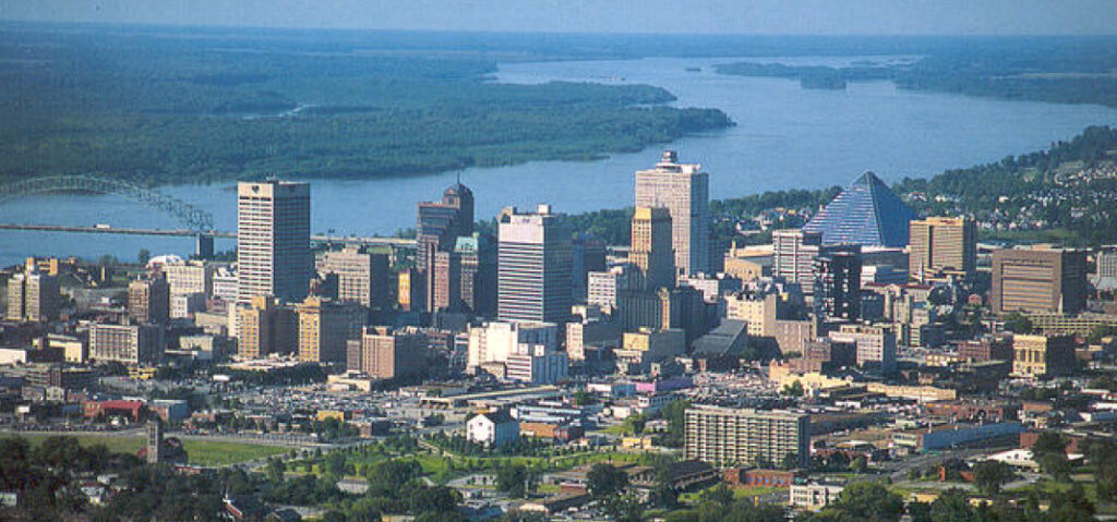 Benefits of Using Memphis Storage Services During a Move